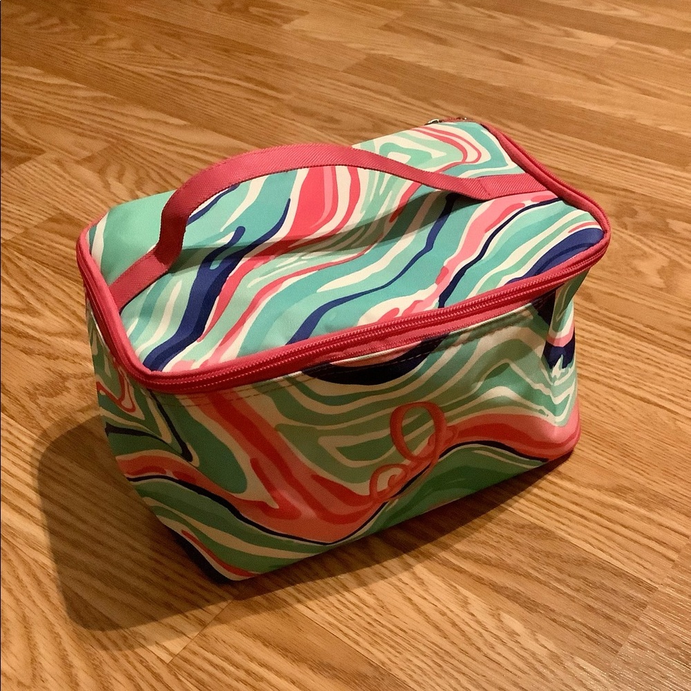 Cosmetic bag